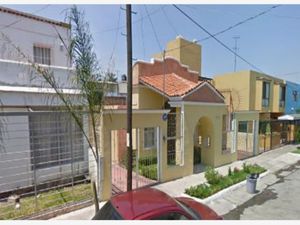 Casa en Venta en Jardines del Country Guadalajara