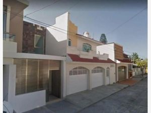 Casa en Venta en Jardines de Mocambo Boca del Río