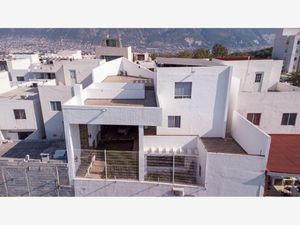 Casa en Venta en Balcones de las Mitras Monterrey