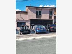 Casa en Venta en Contry Sol Guadalupe