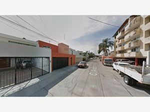 Casa en Venta en La Calma Zapopan