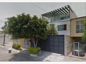 Casa en Venta en Jardines Alcalde Guadalajara