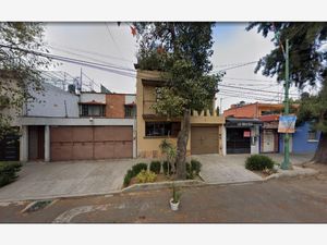 Casa en Venta en Del Carmen Coyoacán