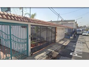 Casa en Venta en Quinta Velarde Guadalajara