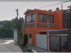 Casa en Venta en Las Rosas Tlalnepantla de Baz