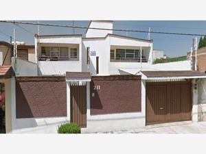 Casa en Venta en Dr. Jorge Jiménez Cantú Metepec