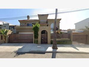 Casa en Venta en Playas de Tijuana Sección Costa de Oro Tijuana