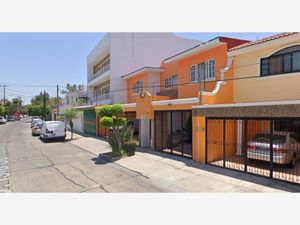 Casa en Venta en Bosques de La Victoria Guadalajara