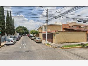 Casa en Venta en La Calma Zapopan