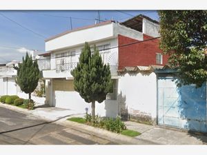 Casa en Venta en Unidad Victoria Toluca