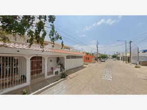 Casa en Venta en Valle Dorado II Mazatlán