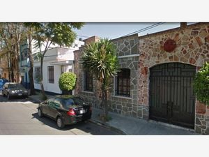 Casa en Venta en San Alvaro Azcapotzalco