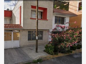 Casa en Venta en Constitucion de 1917 Iztapalapa