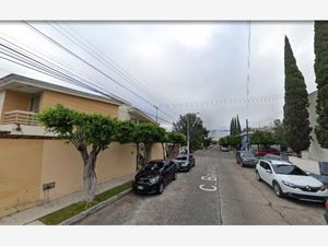 Casa en Venta en La Calma Zapopan