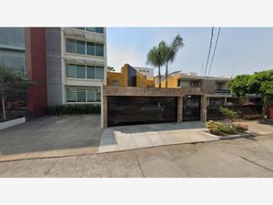 Casa en Venta en Providencia Guadalajara