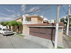 Casa en Venta en La Calma Zapopan