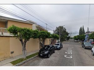 Casa en Venta en La Calma Zapopan