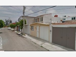 Casa en Venta en La Estancia Irapuato