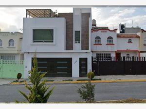 Casa en Venta en La Puerta de Hierro Pachuca de Soto
