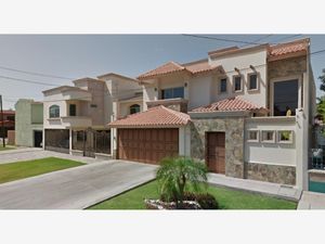 Casa en Venta en Las Fuentes Ahome