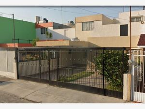 Casa en Venta en Jardines Alcalde Guadalajara