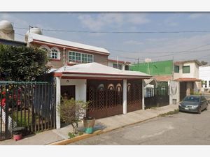 Casa en Venta en Bosques del Valle 1a Sección Coacalco de Berriozábal