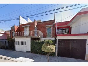 Casa en Venta en Constitucion de 1917 Iztapalapa