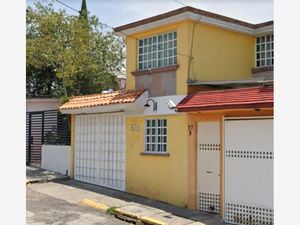 Casa en Venta en Loma de Canteras (Lomas de Cantera) Naucalpan de Juárez