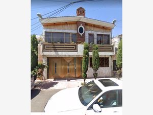 Casa en Venta en Martires de Rio Blanco Gustavo A. Madero