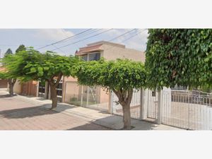 Casa en Venta en Calesa 2a Sección Querétaro