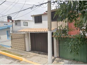 Casa en Venta en Viveros del Valle Tlalnepantla de Baz