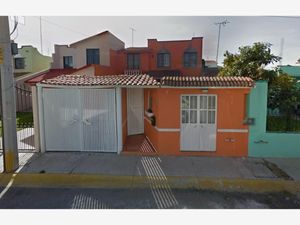 Casa en Venta en Los Prismas Pachuca de Soto