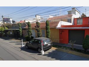 Casa en Venta en Bosques de Aragon Nezahualcóyotl