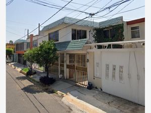 Casa en Venta en Valle de Santa Mónica Tlalnepantla de Baz