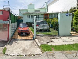 Casa en Venta en Lomas de San Mateo Naucalpan de Juárez