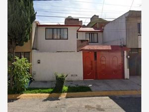 Casa en Venta en Unidad Victoria Toluca