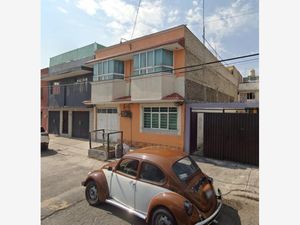 Casa en Venta en Las Aguilas Nezahualcóyotl