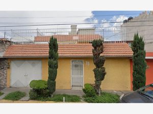 Casa en Venta en Bosques de Aragon Nezahualcóyotl