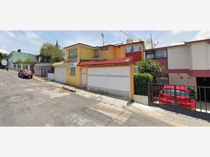 Casa en Venta en Loma de Canteras (Lomas de Cantera) Naucalpan de Juárez