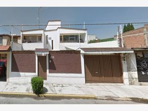 Casa en Venta en Dr. Jorge Jiménez Cantú Metepec