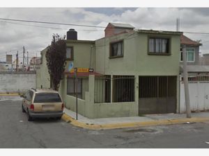 Casa en Venta en Villas Santín Toluca