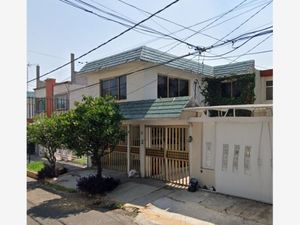 Casa en Venta en Valle de Santa Mónica Tlalnepantla de Baz