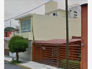 Casa en Venta en Valle de Santa Mónica Tlalnepantla de Baz