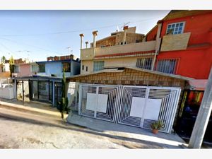 Casa en Venta en Valle de Aragón 3ra Sección Poniente Ecatepec de Morelos