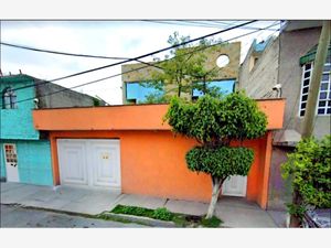 Casa en Venta en Jardines del Tepeyac Ecatepec de Morelos