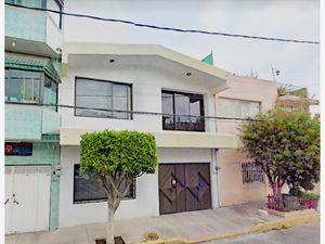 Casa en Venta en Escuadron 201 Iztapalapa