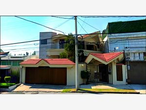 Casa en Venta en Lomas de Tecamachalco Naucalpan de Juárez