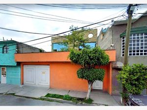 Casa en Venta en Jardines del Tepeyac Ecatepec de Morelos