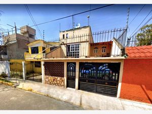 Casa en Venta en Jardines de Morelos Sección Ríos Ecatepec de Morelos