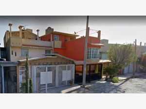 Casa en Venta en Valle de Aragón 3ra Sección Poniente Ecatepec de Morelos